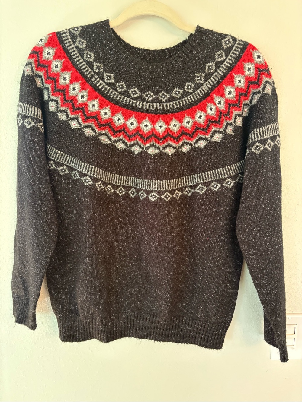 Weatherproof Men's Gray Crewneck Sweater with Red Fair Isle Yoke